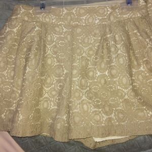 Woman shorts size small